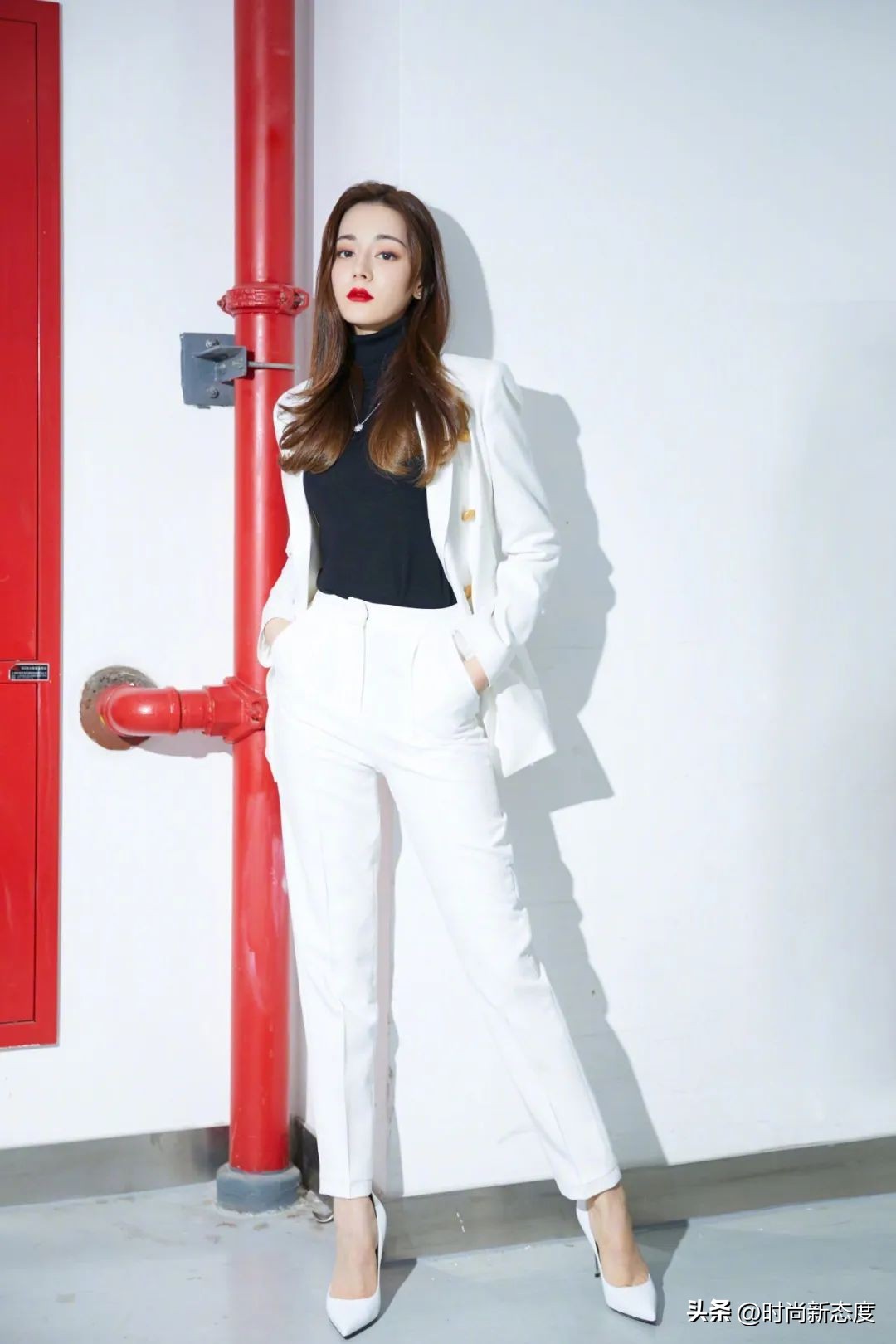 衣品 女明星_迪丽热巴和杨紫衣品变化_明星穿搭进阶之路